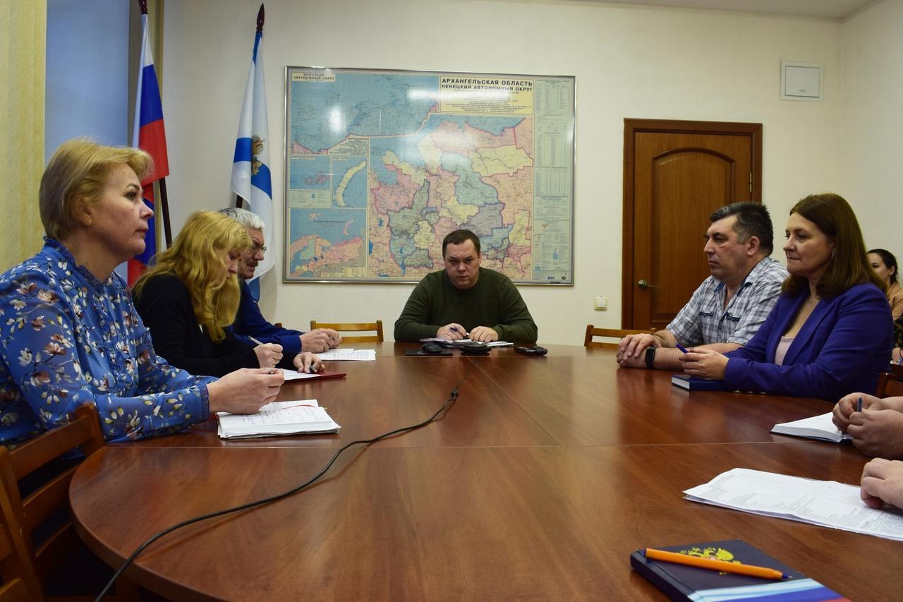 На планёрке доложили об открытии трех муниципальных переправ у Лохново, Сосновки и Верколы.